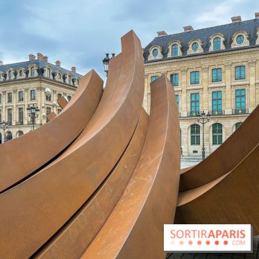 Les installations de Bernar Venet Place Vendôme