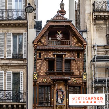 Façade alsacienne classée à Paris - McDo Saint-Lazare