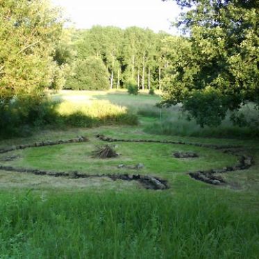 Le centre relaxant H2E et Gîte des Prés de Garnes - clairiere de garnes