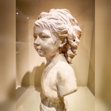 Des cheveux et des poils, l'exposition poilante du musée des Arts décoratifs - nos photos