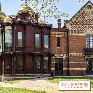 Parc de Bécon à Courbevoie - Pavillon des Indes - Cerisiers en fleurs