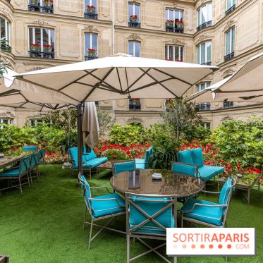 La terrasse cachée du Joy à l'Hôtel Fouquet's 2023 : le jardin de coquelicots -  A7C2751