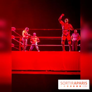 Nuit Blanche 2023 : la lucha libre fait le show sur la place du Châtelet !