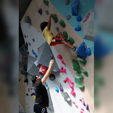 Climb Up Porte d'Italie : la plus grande salle d'escalade !