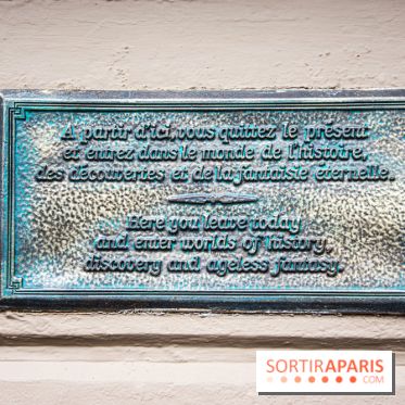 Disneyland Secrets visuels écriteau Walt Disney