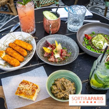 Le restaurant - terrasse Quai Ouest en mode estivale avec ses Dîners Braséro