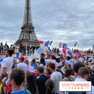 Athlètes et flambeau de Paris 2024 - IMG 4141