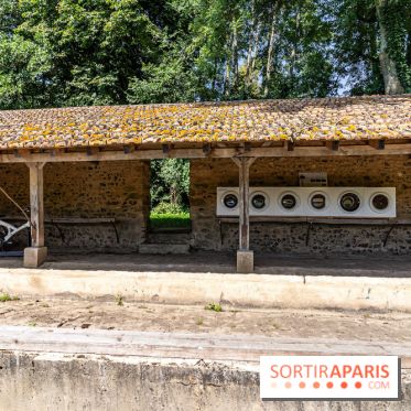 Folies lavoirs, les lavoirs des Yvelines et de la Vallée de Chevreuse accueillent l'art contemporain -  A7C0283