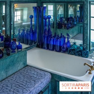 Domaine de Jean-Claude Brialy à Monthyon salle de bain