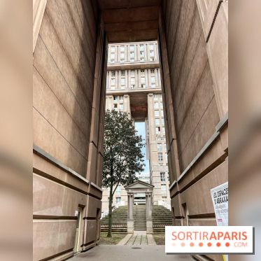 Découverte de l'architecture de Noisy-le-Grand, des Arènes de Picasso aux Espaces Abraxas