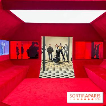 Le pop-up store évènement de H&M Studio dans une galerie d'art - Paris Fashion Week - image00020