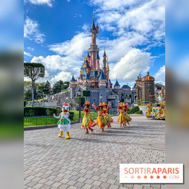 Halloween 2023 Disneyland Paris parade