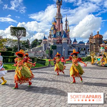Halloween 2023 Disneyland Paris parade