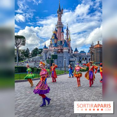 Halloween 2023 Disneyland Paris parade