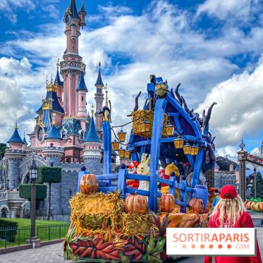 Halloween 2023 Disneyland Paris parade