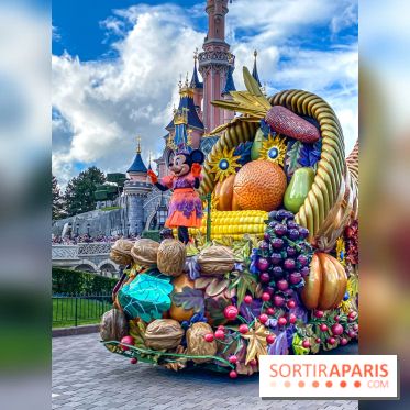 Halloween 2023 Disneyland Paris parade