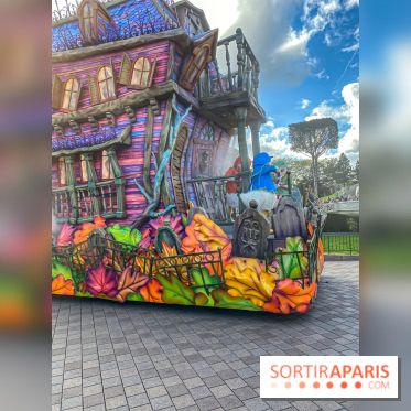 Halloween 2023 Disneyland Paris parade