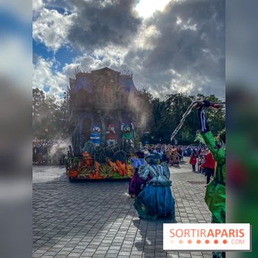 Halloween 2023 Disneyland Paris parade