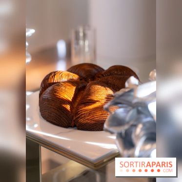 La Bûche de Noël du George V Paris 2023 et la Galette des Rois 2024