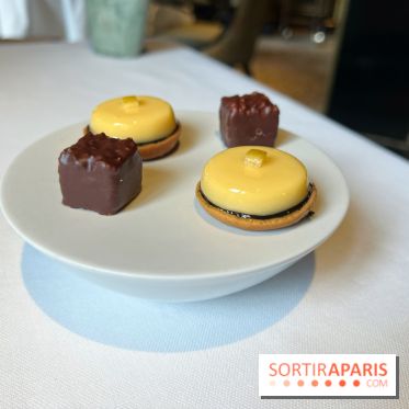 Menu chasse Le Gabriel, La Réserve - Mignardises