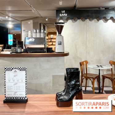 Café Jonak et collections chaussures marrons - Galeries Lafayette Haussmann