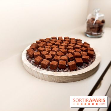 Bûche et chocolats de Noël 2023 signés Alléno & Rivoire - 20230922 100237 2