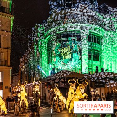 Inauguration des vitrines et décorations de Noël du BHV Marais à Paris 2023