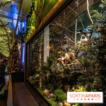 Inauguration des vitrines et décorations de Noël du BHV Marais à Paris 2023