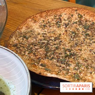 Sama - Pain tannour au zaatar