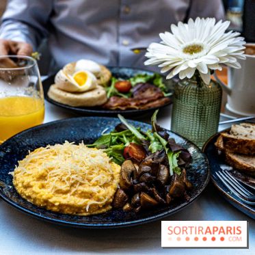 Le brunch à volonté des Jardins du Faubourg par Davide Pecorella -  oeufs brouillés