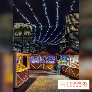 Le Marché de Noël 2023 de La Défense - Père Noël, spots photo illuminés, créateurs et stands gourmands