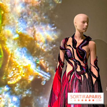 L’exposition retrospective de la créatrice de mode Iris Van Herpen au Musée des Arts Décoratifs
