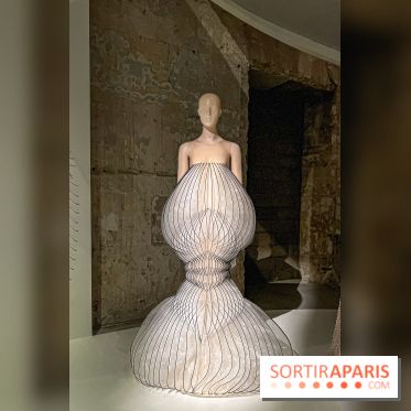 L’exposition retrospective de la créatrice de mode Iris Van Herpen au Musée des Arts Décoratifs