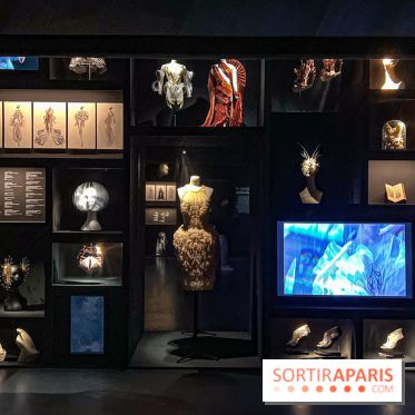 L’exposition retrospective de la créatrice de mode Iris Van Herpen au Musée des Arts Décoratifs