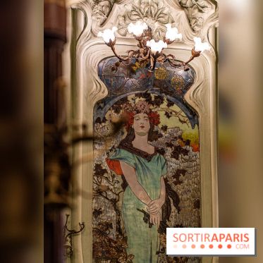 Le Bouillon Julien, la brasserie au sublime décor art nouveau, son menu et ses plats -  fresque