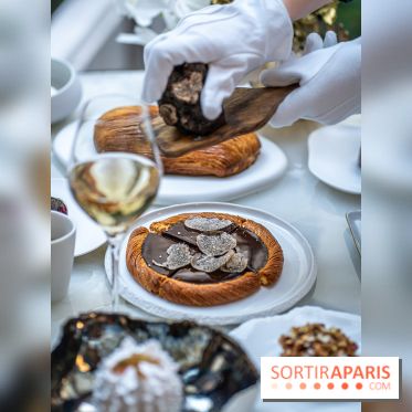 Le Tea Time de Noël du George V Paris 2023