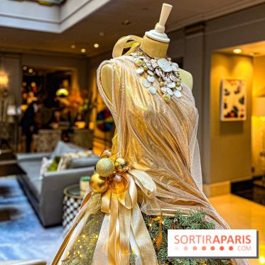 Sofitel Paris Le Faubourg décor de Noël 2023 - Robes sapin couture - image00009