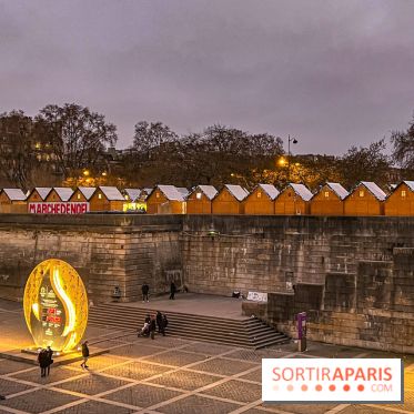 Marché de Noël 2023 au pied de la tour Eiffel - Quai Jacques Chirac