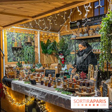 Marché de Noël 2023 au pied de la tour Eiffel - Quai Jacques Chirac