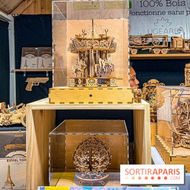 Marché de Noël 2023 au pied de la tour Eiffel - Quai Jacques Chirac
