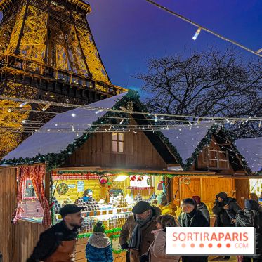 Marché de Noël 2023 au pied de la tour Eiffel - Quai Jacques Chirac