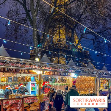 Marché de Noël 2023 au pied de la tour Eiffel - Quai Jacques Chirac