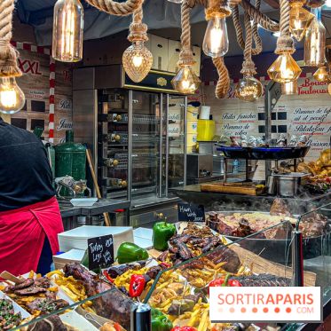 Marché de Noël 2023 au pied de la tour Eiffel - Quai Jacques Chirac