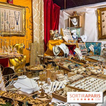 Marché de Noël 2023 au pied de la tour Eiffel - Quai Jacques Chirac