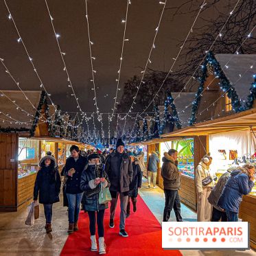 Marché de Noël 2023 au pied de la tour Eiffel - Quai Jacques Chirac