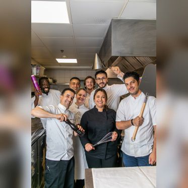 Le bar & restaurant Solis vous propose un voyage en Méditerranée à quelques pas de l’Arc de Triomphe