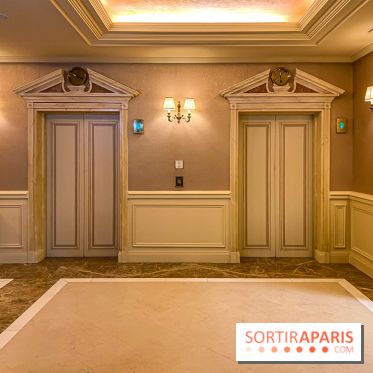 Disneyland Hotel à Disneyland Paris ascenseur