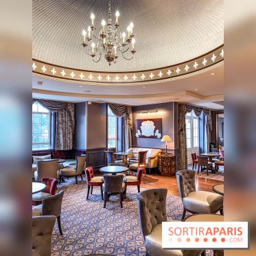 Disneyland Hotel à Disneyland Paris bar fleur de lys