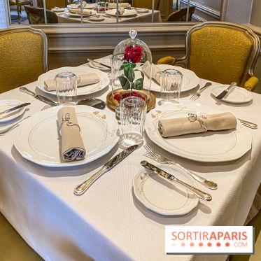 Disneyland Hotel à Disneyland Paris la table de Lumière