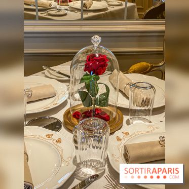 Disneyland Hotel à Disneyland Paris la table de Lumière